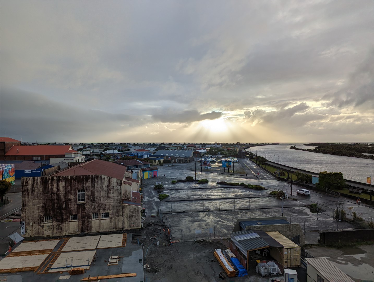 NZ Road Trip: South Island Day 9 A Hotel in Greymouth!